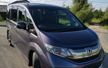 Honda Stepwgn IV, 2015 год, 1 800 000 рублей, 1 фотография