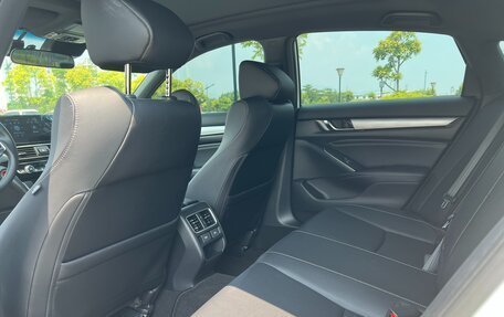 Honda Inspire, 2022 год, 1 594 000 рублей, 17 фотография