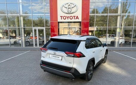 Toyota RAV4, 2022 год, 4 900 000 рублей, 5 фотография