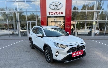 Toyota RAV4, 2022 год, 4 900 000 рублей, 7 фотография