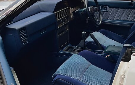 Nissan Skyline, 1988 год, 1 600 000 рублей, 4 фотография