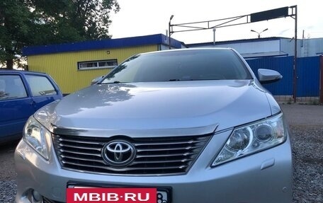 Toyota Camry, 2012 год, 1 750 000 рублей, 2 фотография