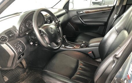 Mercedes-Benz C-Класс, 2006 год, 750 000 рублей, 4 фотография