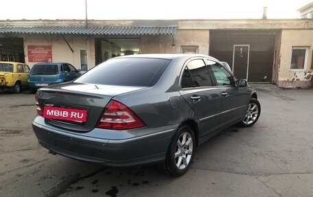 Mercedes-Benz C-Класс, 2006 год, 750 000 рублей, 3 фотография
