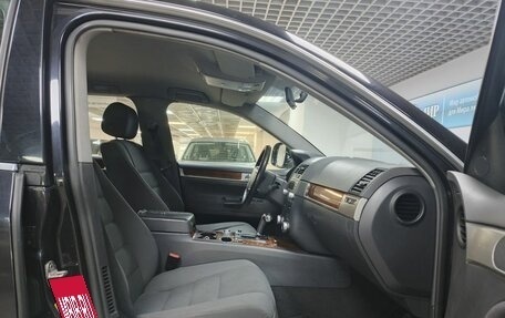 Volkswagen Touareg III, 2008 год, 1 030 000 рублей, 10 фотография