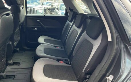 Citroen C4 Picasso II рестайлинг, 2014 год, 700 000 рублей, 20 фотография