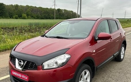 Nissan Qashqai, 2013 год, 870 000 рублей, 1 фотография