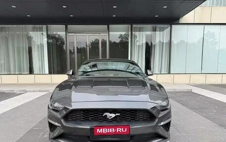 Ford Mustang VI рестайлинг, 2021 год, 2 620 000 рублей, 2 фотография