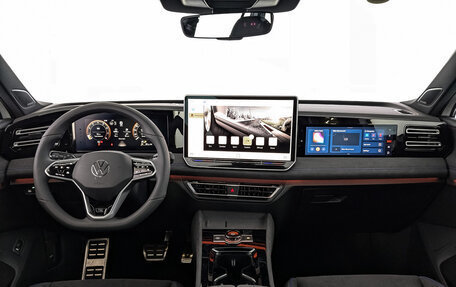 Volkswagen Tiguan, 2024 год, 6 002 550 рублей, 10 фотография