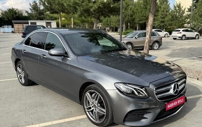 Mercedes-Benz E-Класс, 2019 год, 4 200 000 рублей, 1 фотография