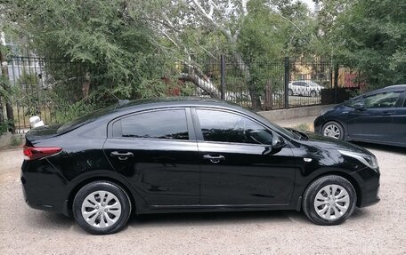 KIA Rio IV, 2018 год, 1 600 000 рублей, 3 фотография