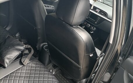 KIA Rio IV, 2018 год, 1 600 000 рублей, 10 фотография