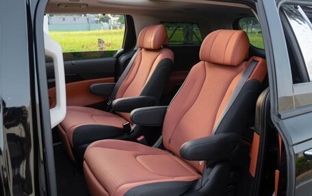 KIA Carnival, 2022 год, 3 780 000 рублей, 13 фотография