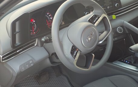 Hyundai Elantra, 2022 год, 1 450 000 рублей, 9 фотография
