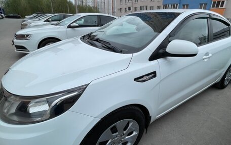 KIA Rio III рестайлинг, 2014 год, 815 000 рублей, 2 фотография