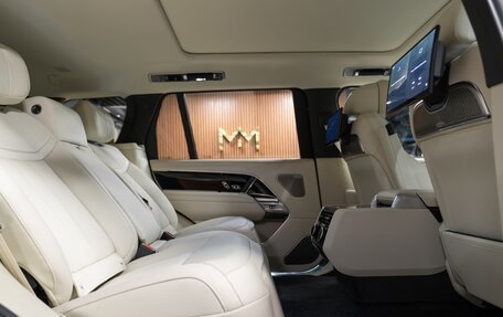 Land Rover Range Rover IV рестайлинг, 2025 год, 23 990 000 рублей, 15 фотография