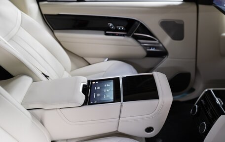 Land Rover Range Rover IV рестайлинг, 2025 год, 23 990 000 рублей, 19 фотография