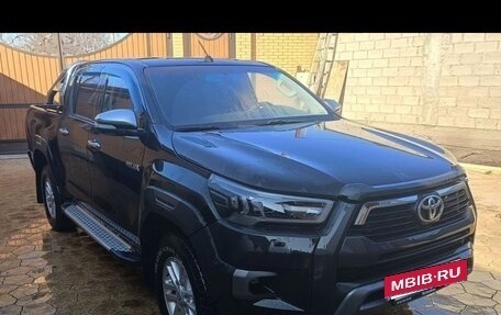 Toyota Hilux VIII, 2015 год, 2 750 000 рублей, 2 фотография