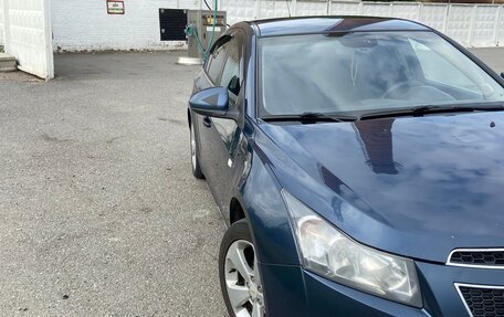 Chevrolet Cruze II, 2011 год, 670 000 рублей, 3 фотография