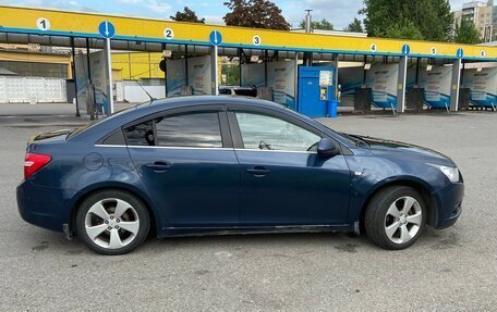 Chevrolet Cruze II, 2011 год, 670 000 рублей, 9 фотография