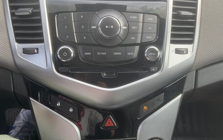 Chevrolet Cruze II, 2011 год, 670 000 рублей, 16 фотография