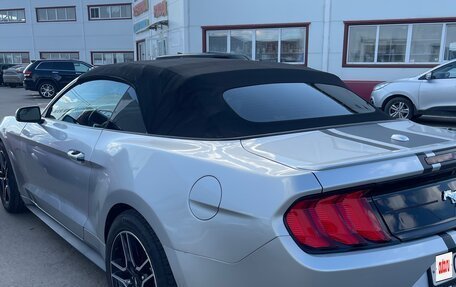 Ford Mustang VI рестайлинг, 2017 год, 2 950 000 рублей, 3 фотография