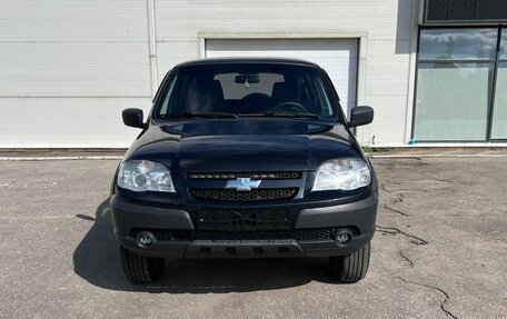 Chevrolet Niva I рестайлинг, 2017 год, 799 000 рублей, 2 фотография