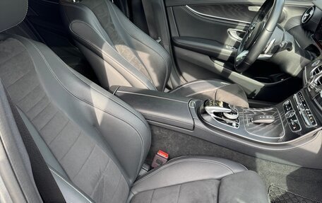 Mercedes-Benz E-Класс, 2019 год, 4 200 000 рублей, 17 фотография
