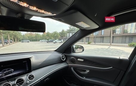 Mercedes-Benz E-Класс, 2019 год, 4 200 000 рублей, 22 фотография