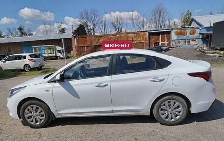 Hyundai Solaris II рестайлинг, 2019 год, 650 000 рублей, 5 фотография