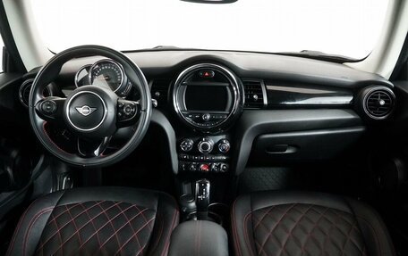 MINI Hatch, 2020 год, 2 290 000 рублей, 10 фотография