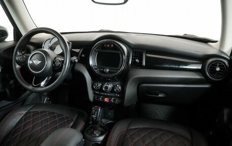 MINI Hatch, 2020 год, 2 290 000 рублей, 9 фотография