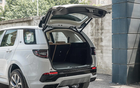Land Rover Discovery Sport I рестайлинг, 2025 год, 5 249 000 рублей, 29 фотография