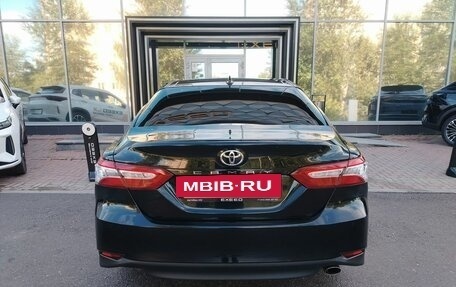 Toyota Camry, 2020 год, 3 099 000 рублей, 7 фотография