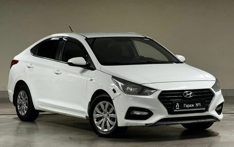 Hyundai Solaris II рестайлинг, 2017 год, 525 000 рублей, 1 фотография