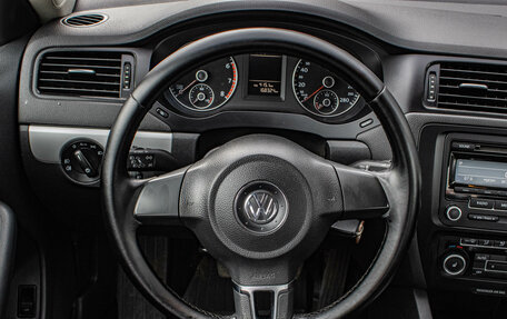 Volkswagen Jetta VI, 2011 год, 899 000 рублей, 6 фотография