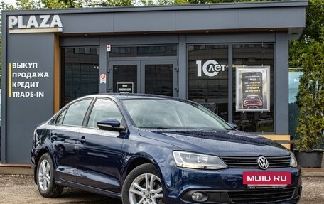 Volkswagen Jetta VI, 2011 год, 899 000 рублей, 2 фотография