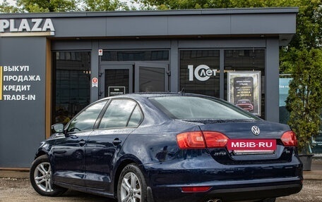 Volkswagen Jetta VI, 2011 год, 899 000 рублей, 4 фотография