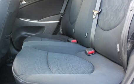 Hyundai Solaris II рестайлинг, 2011 год, 715 000 рублей, 12 фотография