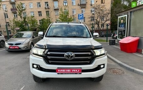 Toyota Land Cruiser 200, 2017 год, 6 000 000 рублей, 1 фотография