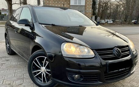 Volkswagen Jetta VI, 2009 год, 665 000 рублей, 2 фотография