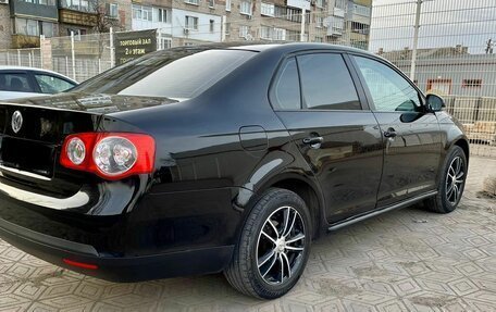 Volkswagen Jetta VI, 2009 год, 665 000 рублей, 4 фотография