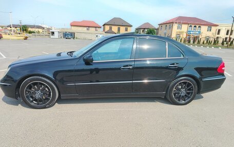 Mercedes-Benz E-Класс, 2003 год, 740 000 рублей, 4 фотография