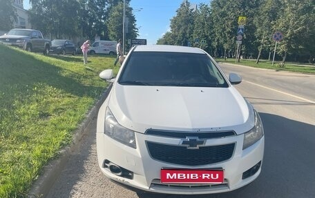Chevrolet Cruze II, 2011 год, 700 000 рублей, 1 фотография