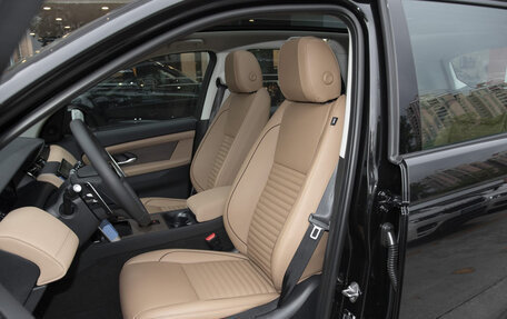 Land Rover Discovery Sport I рестайлинг, 2025 год, 5 249 000 рублей, 17 фотография