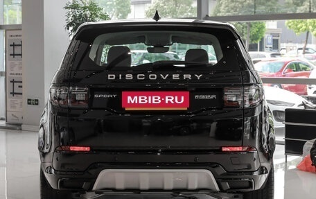 Land Rover Discovery Sport I рестайлинг, 2025 год, 5 249 000 рублей, 6 фотография