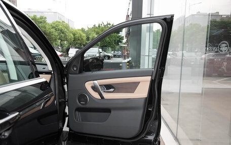 Land Rover Discovery Sport I рестайлинг, 2025 год, 5 249 000 рублей, 24 фотография