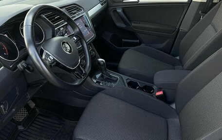 Volkswagen Tiguan II, 2019 год, 2 459 000 рублей, 19 фотография