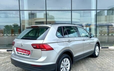 Volkswagen Tiguan II, 2019 год, 2 459 000 рублей, 5 фотография
