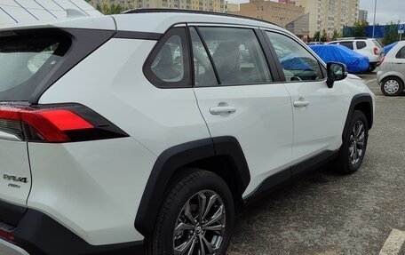 Toyota RAV4, 2025 год, 3 850 000 рублей, 7 фотография